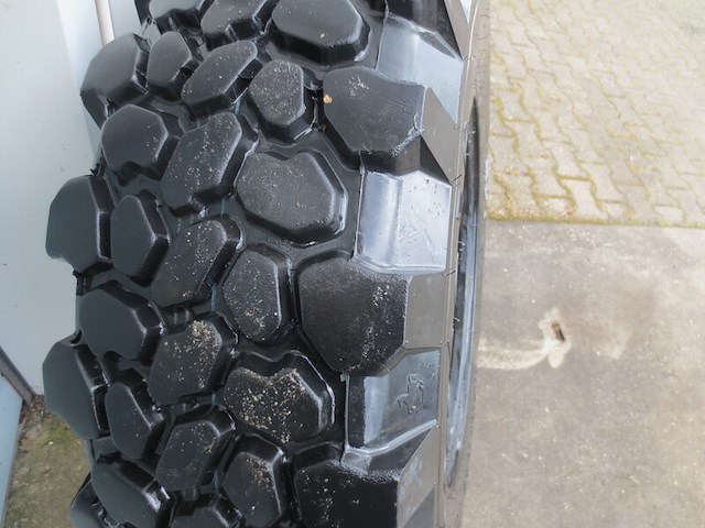 2x band, continental en michelin, mpt 81 en xzl, zwart - afbeelding 8 van  14