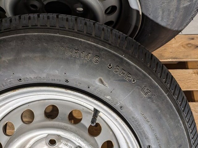 2x band, gt-radial, maxmiler 195r14c 106/104n 8pr lt - afbeelding 5 van  8