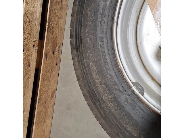 2x band met velg (t.b.v. schmidt veegmachine), 215/75r 17.5 - afbeelding 9 van  9