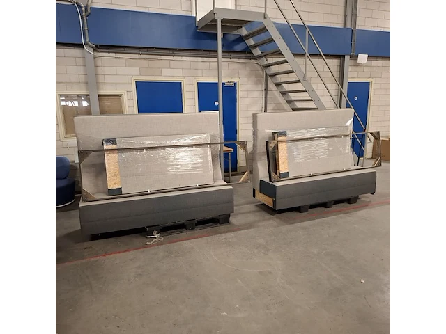 2x bank, beige / antraciet - afbeelding 1 van  7