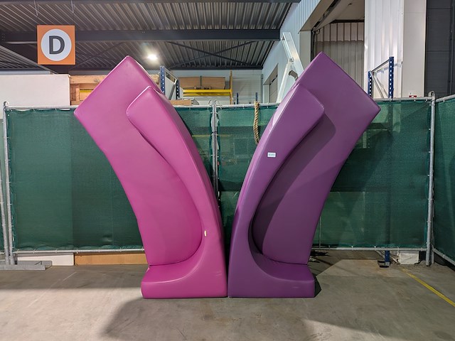 2x bank, porada - afbeelding 1 van  7