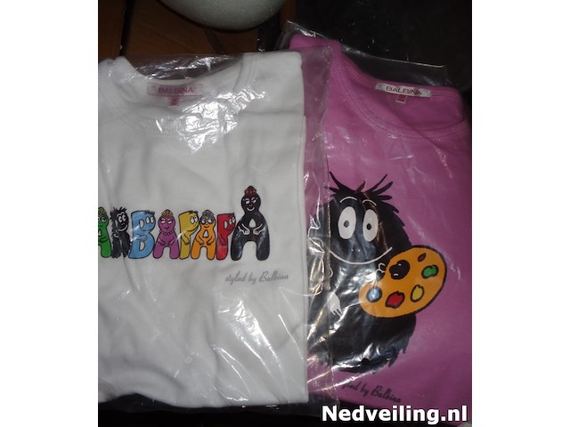 2x barbapapa t-shirt maat 140 / 146 - afbeelding 1 van  3