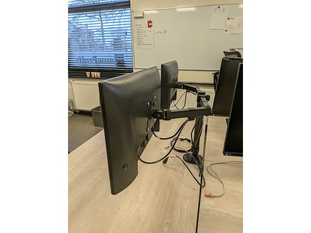 2x beeldscherm full hd philips, 24e1n11, bouwjaar 2024 - afbeelding 3 van  6