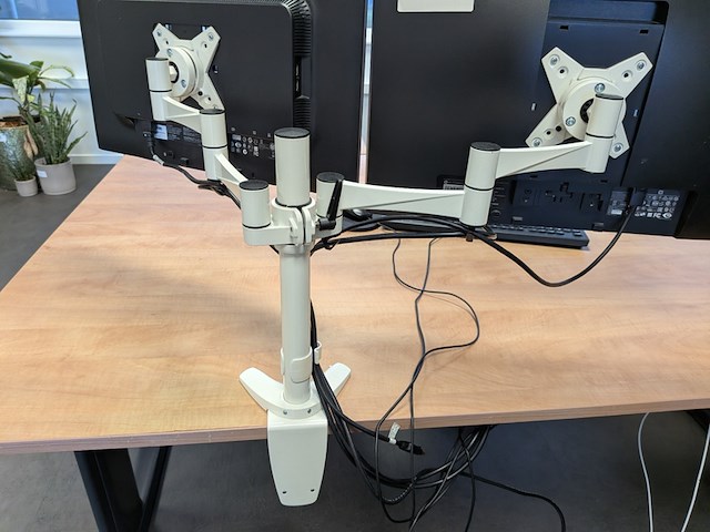 2x beeldscherm op arm hp - afbeelding 6 van  8