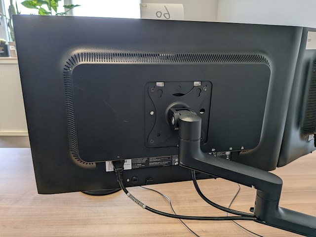 2x beeldscherm op arm hp - afbeelding 4 van  8