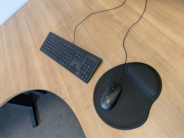 2x beeldscherm op arm hp - afbeelding 8 van  8