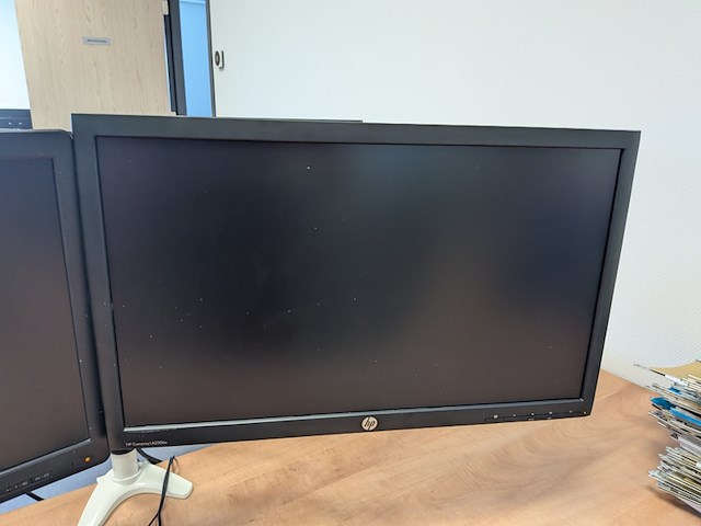 2x beeldscherm op arm hp - afbeelding 5 van  6