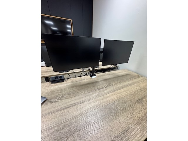 2x beeldscherm op arm, z24n g3 wuxga display - afbeelding 1 van  4