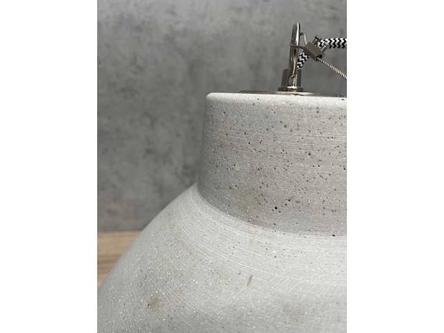 2x betonlook hanglamp ø43 - afbeelding 9 van  10