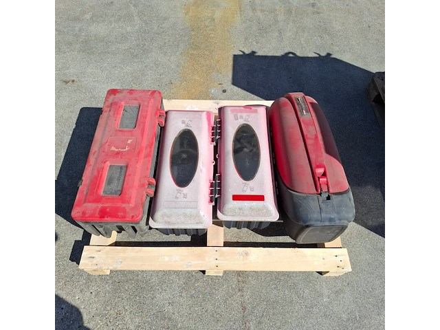 2x bhv kast en 4x brandblusser box - afbeelding 2 van  10