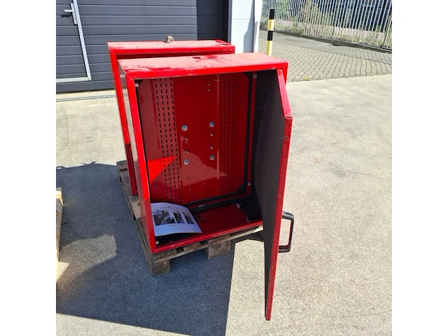 2x bhv kast en 4x brandblusser box - afbeelding 9 van  10