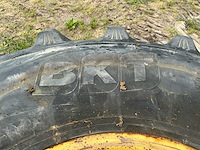 2x bkt 480/85 r26 tractorwielen met 26" stalen 10-gats velgen - afbeelding 4 van  10