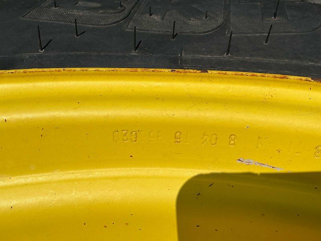 2x bkt agrimax rt 657 480/65r28 tractorwielen – john deere 6130r - afbeelding 2 van  11