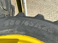 2x bkt agrimax rt 657 480/65r28 tractorwielen – john deere 6130r - afbeelding 7 van  11