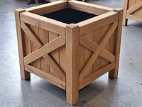 2x bloembak, massief eiken | 60x60x60 cm