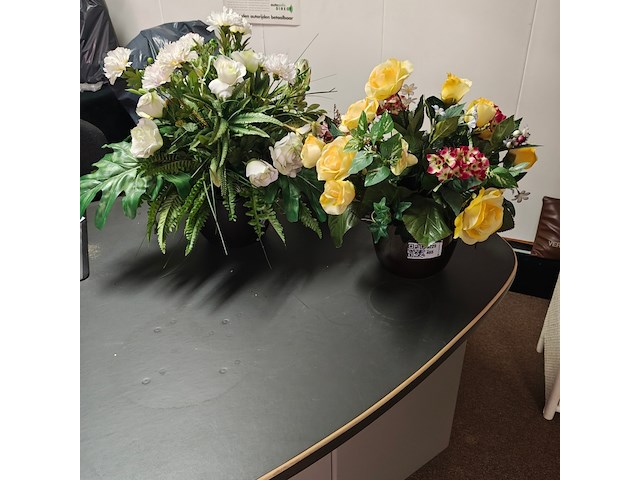 2x boeket kunstbloemen - afbeelding 1 van  3