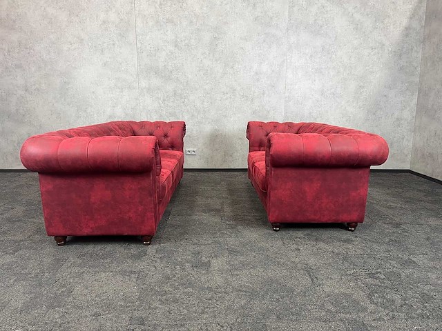 2x bordeauxrode gecapitonneerde sofa - afbeelding 5 van  14