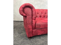 2x bordeauxrode gecapitonneerde sofa - afbeelding 4 van  14