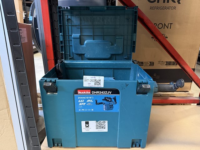 2x (bouw)stofzuiger, 1x koffer makita - afbeelding 1 van  4