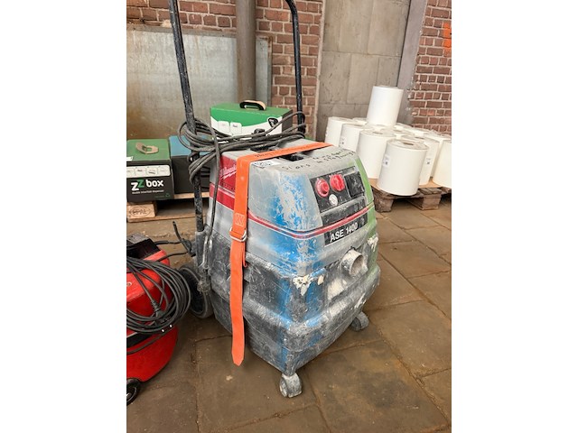 2x bouwstofzuigers, milwaukee ase 1400, numatic - afbeelding 2 van  3