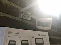 2x buitenlamp met sensor - afbeelding 2 van  2