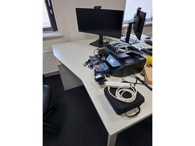 2x bureau met 2x bureaustoel - afbeelding 1 van  3