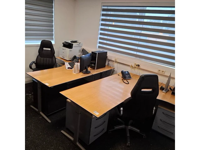 2x bureau met 2x bureaustoel - afbeelding 1 van  14