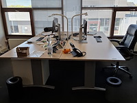 2x bureau met bureaustoel en 3x ladeblok - afbeelding 1 van  9