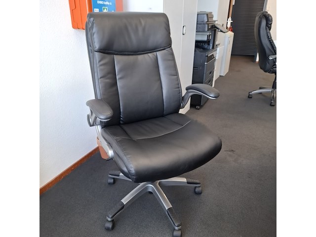 2x bureau met bureaustoel en 3x ladeblok - afbeelding 5 van  9