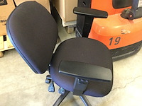 2x bureau stoelen met wielen, zwart - afbeelding 3 van  6