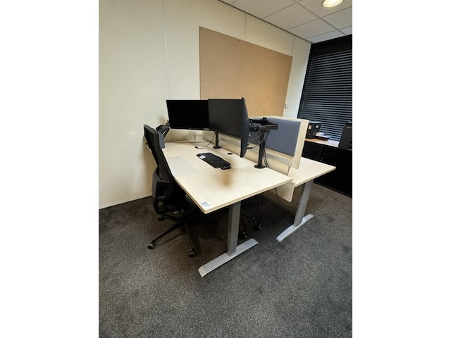 2x bureau - afbeelding 1 van  6