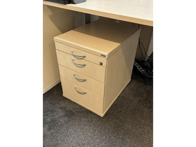 2x bureau - afbeelding 4 van  6