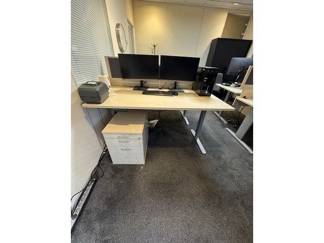 2x bureau - afbeelding 4 van  6