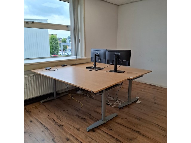 2x bureau - afbeelding 2 van  5