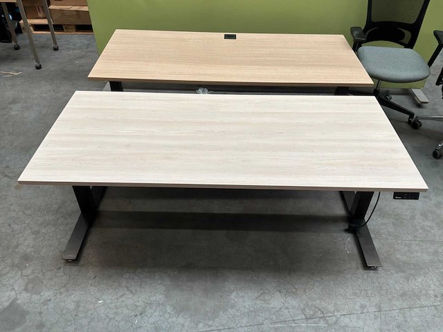 (2x) bureau’s inclusief 2 bureaustoelen - afbeelding 7 van  10