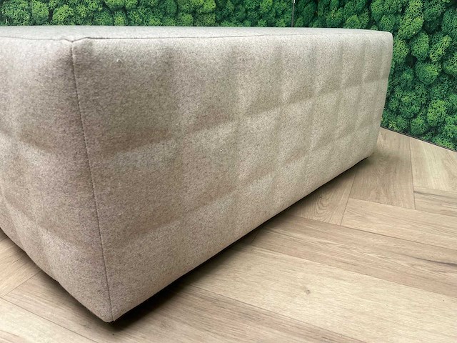 2x buzzispace buzzipouf - akoestische hocker - afbeelding 1 van  3