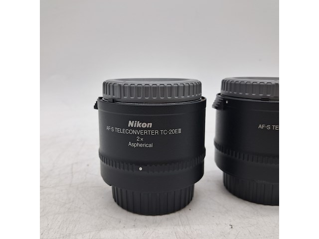 2x camera lens en 3x teleconverter, nikon, o.a. af-s micro nikkor 105mm 1:2.8g ed - afbeelding 3 van  13