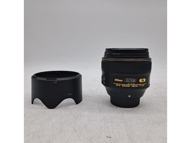 2x camera lens en 3x teleconverter, nikon, o.a. af-s micro nikkor 105mm 1:2.8g ed - afbeelding 10 van  13
