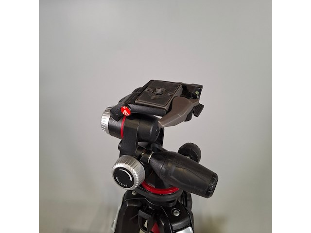 2x camerastatief, manfrotto, 055 - afbeelding 3 van  13