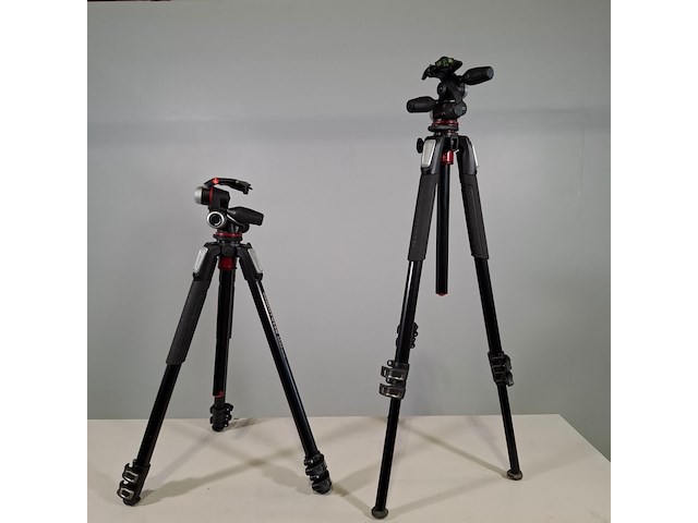 2x camerastatief, manfrotto, 055 - afbeelding 1 van  13