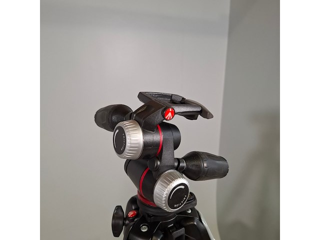 2x camerastatief, manfrotto, 055 - afbeelding 2 van  12