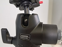 2x camerastatief, manfrotto, mt057c4 en model 190 - afbeelding 11 van  13