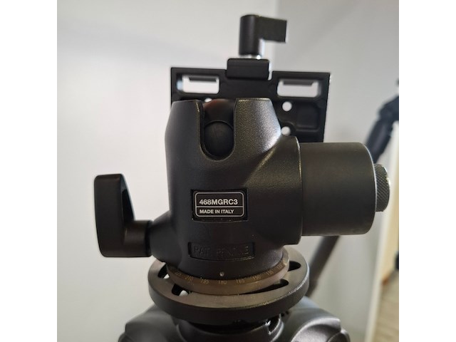 2x camerastatief, manfrotto, mt057c4 - afbeelding 6 van  10