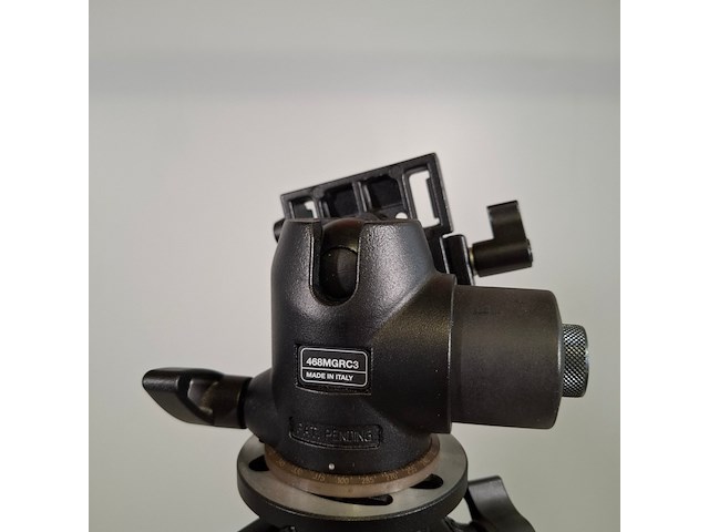 2x camerastatief, manfrotto, mt057c4 - afbeelding 3 van  16