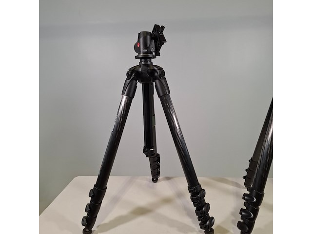 2x camerastatief, manfrotto, mt057c4 - afbeelding 11 van  17