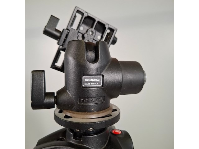 2x camerastatief, manfrotto, mt057c4 - afbeelding 2 van  15