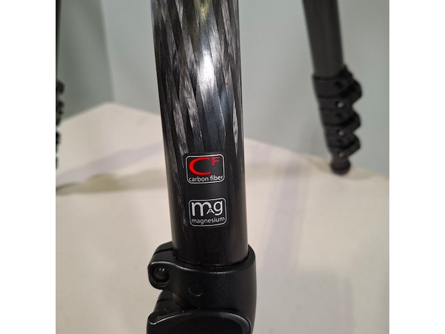 2x camerastatief, manfrotto, mt057c4 - afbeelding 18 van  18