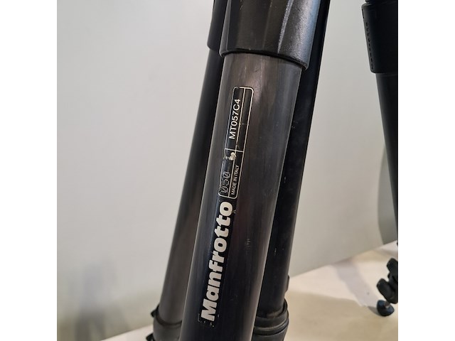 2x camerastatief, manfrotto, mt057c4 - afbeelding 3 van  10