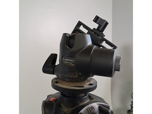 2x camerastatief, manfrotto, mt057c4 - afbeelding 6 van  10