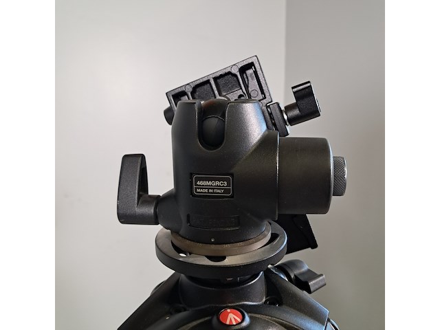 2x camerastatief, manfrotto, mt057c4 - afbeelding 9 van  10